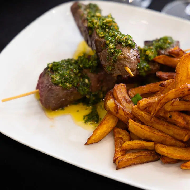 Agence M Com Marseille La Teranga Brochettes de Boefs Restaurant Senegalais La Carte Attieke Posson.jpg